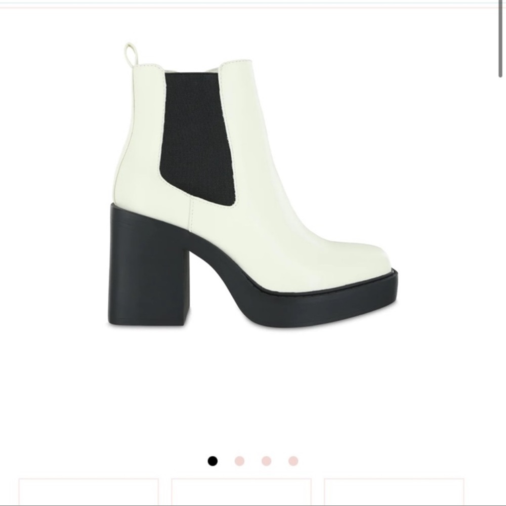 NWT MIA WHITE LUG BOOT
